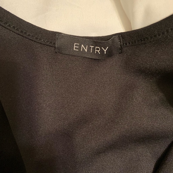 NWTS black mini dress with cut out size medium - Picture 3 of 4